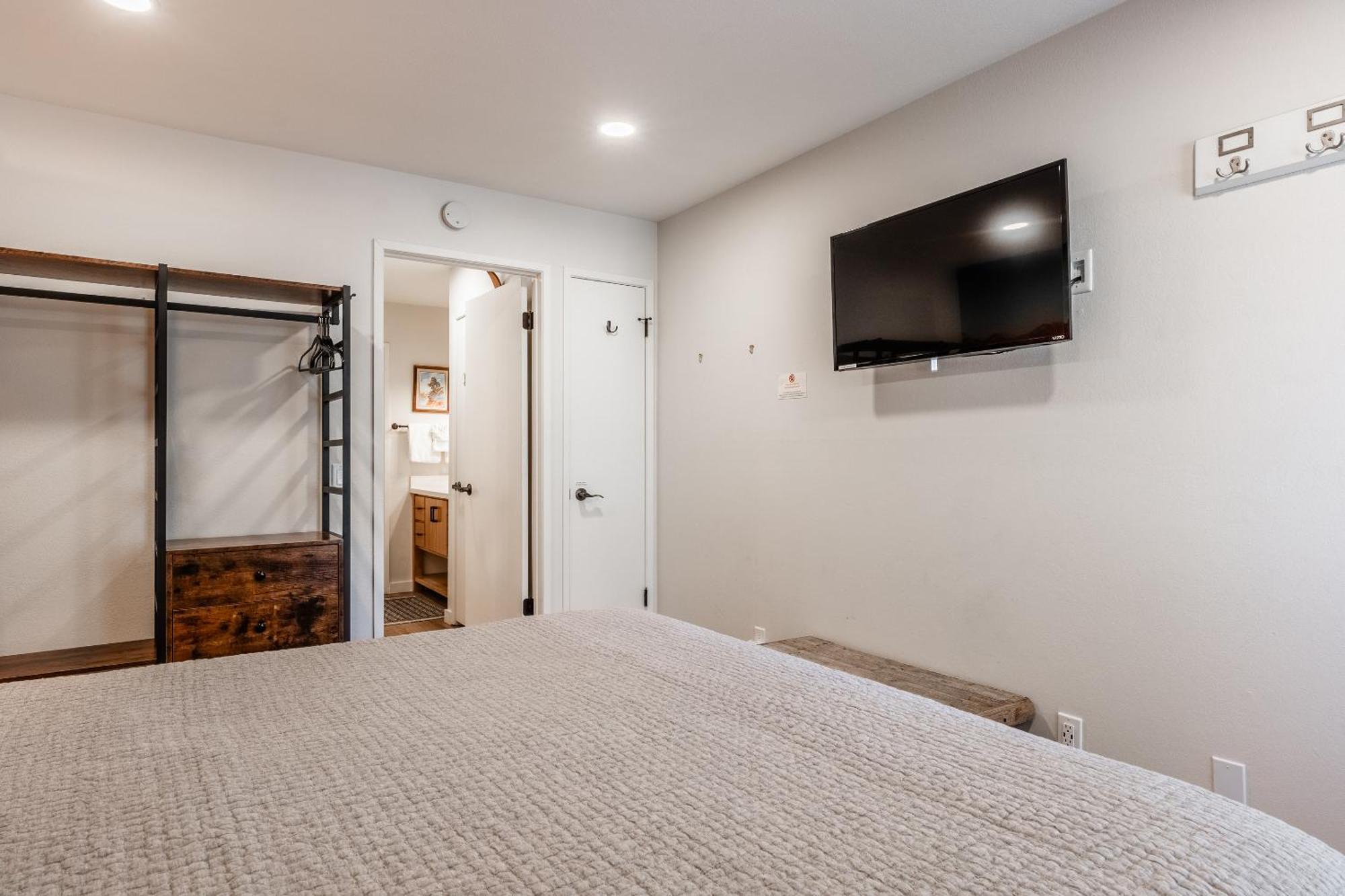 Fully Renovated! St Anton #17 Ski In Ski Out 1 Bedroom 1 Bathroom Condo! Sleeps Up To 4! Mammoth Lakes Esterno foto